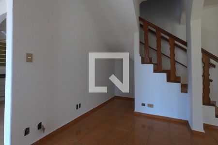 Sala de casa à venda com 4 quartos, 120m² em Vila Santa Maria, Guarulhos
