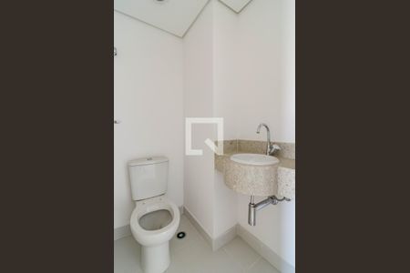 Lavabo de apartamento para alugar com 3 quartos, 68m² em Sumaré, São Paulo