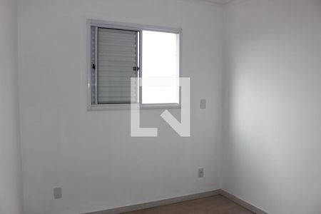 Quarto 1 de apartamento para alugar com 2 quartos, 45m² em Vila Carmosina, São Paulo