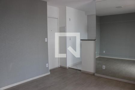 Sala de apartamento para alugar com 2 quartos, 45m² em Vila Carmosina, São Paulo