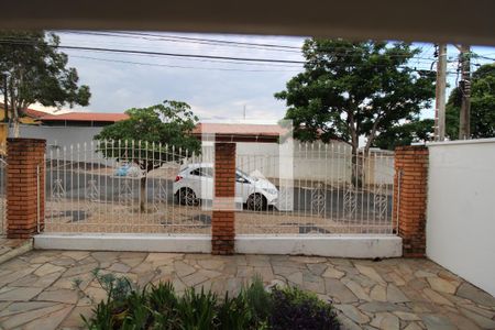 Vista da Sala de casa à venda com 3 quartos, 151m² em Parque São Quirino, Campinas