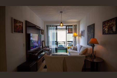 Sala de apartamento para alugar com 3 quartos, 85m² em Barra da Tijuca, Rio de Janeiro