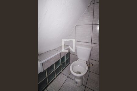 Banheiro de casa para alugar com 1 quarto, 31m² em Jardim Itapolis, São Paulo