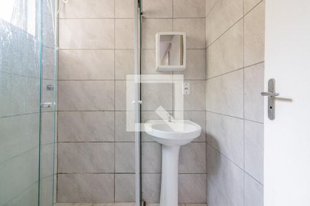 Banheiro  de apartamento à venda com 2 quartos, 43m² em Vila Nova, Porto Alegre