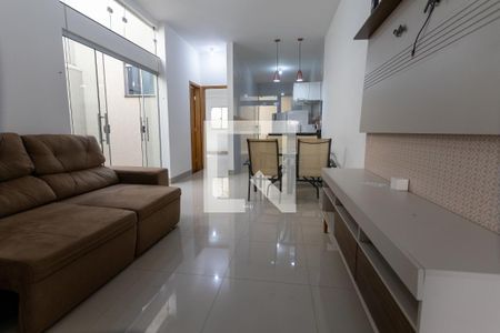 Sala de casa para alugar com 2 quartos, 125m² em Jardim Vila Boa, Goiânia