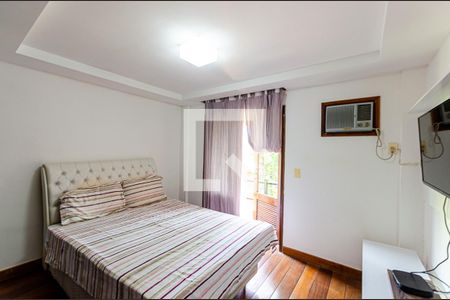 Quarto 1 de casa à venda com 3 quartos, 500m² em Piratininga, Niterói