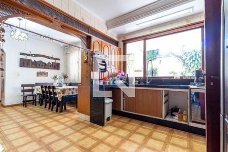 Casa à venda com 385m², 5 quartos e 2 vagas Casa à venda com 385m², 5 quartos e 2 vagasCozinha