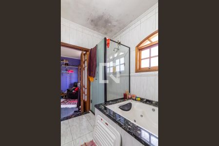 Casa à venda com 385m², 5 quartos e 2 vagas Casa à venda com 385m², 5 quartos e 2 vagasBanheiro da Suíte 1