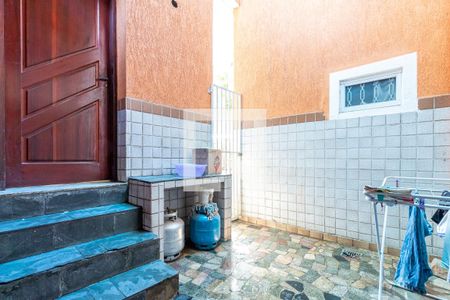 Casa à venda com 385m², 5 quartos e 2 vagas Casa à venda com 385m², 5 quartos e 2 vagasÁrea de Serviço