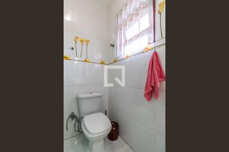 Casa à venda com 385m², 5 quartos e 2 vagas Casa à venda com 385m², 5 quartos e 2 vagasBanheiro da Suíte 2