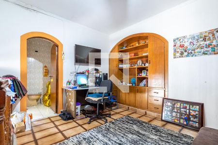 Casa à venda com 385m², 5 quartos e 2 vagas Casa à venda com 385m², 5 quartos e 2 vagasSuíte 3