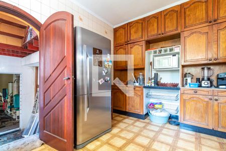 Casa à venda com 385m², 5 quartos e 2 vagas Casa à venda com 385m², 5 quartos e 2 vagasCozinha