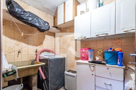 Casa à venda com 385m², 5 quartos e 2 vagas Casa à venda com 385m², 5 quartos e 2 vagasÁrea de Serviço