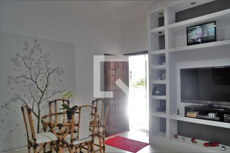 Detalhe Sala de casa para alugar com 5 quartos, 506m² em Maracanã, Praia Grande