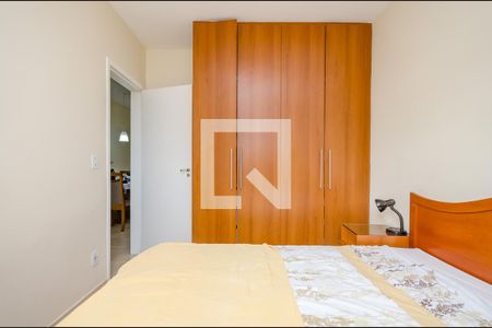 Quarto 1 de apartamento para alugar com 2 quartos, 47m² em Salgado Filho, Belo Horizonte