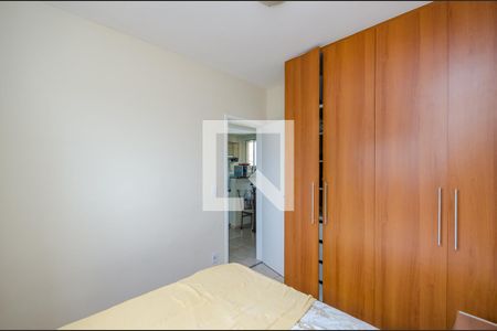 Quarto 1 de apartamento para alugar com 2 quartos, 47m² em Salgado Filho, Belo Horizonte