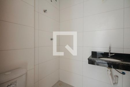 Banheiro  de apartamento para alugar com 2 quartos, 40m² em Vila Aricanduva, São Paulo