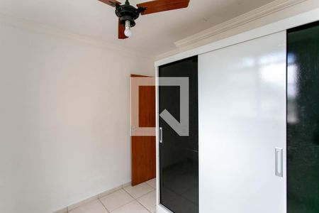Quarto 2 de apartamento para alugar com 2 quartos, 48m² em Piratininga, Belo Horizonte