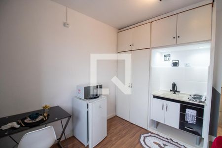 Sala/Quarto de kitnet/studio para alugar com 1 quarto, 15m² em Jardim Bonfiglioli, São Paulo