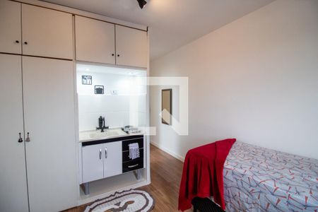 Sala/Quarto de kitnet/studio para alugar com 1 quarto, 15m² em Jardim Bonfiglioli, São Paulo