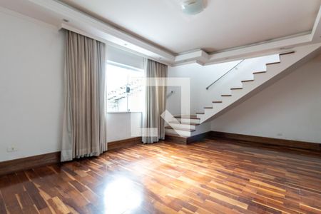 Sala de casa à venda com 4 quartos, 200m² em Vila Rosália, Guarulhos