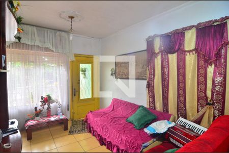 Sala de casa à venda com 5 quartos, 375m² em Mathias Velho, Canoas
