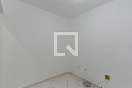 Quarto de casa para alugar com 1 quarto, 45m² em Parque Paineiras, São Paulo