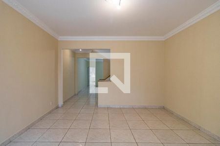 Sala 1 de casa para alugar com 4 quartos, 235m² em Cambuci, São Paulo