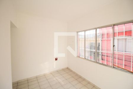 Sala de casa para alugar com 2 quartos, 74m² em Vila Campanela, São Paulo