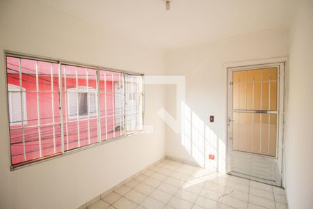 Sala de casa para alugar com 2 quartos, 74m² em Vila Campanela, São Paulo