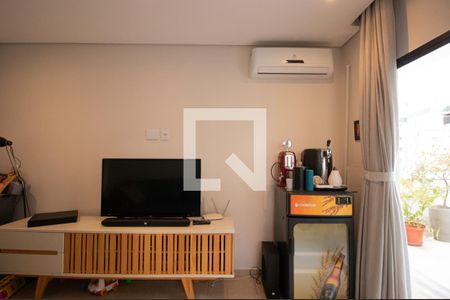 Sala de TV de apartamento para alugar com 3 quartos, 134m² em Chácara Inglesa, São Paulo