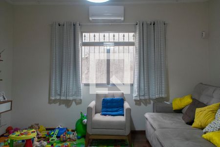 Sala de casa à venda com 3 quartos, 120m² em Piqueri, São Paulo