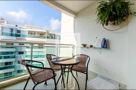 Varanda de apartamento à venda com 3 quartos, 137m² em Camboinhas, Niterói