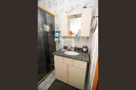 Casa à venda com 178m², 4 quartos e 1 vaga Casa à venda com 178m², 4 quartos e 1 vagaBanheiro 1