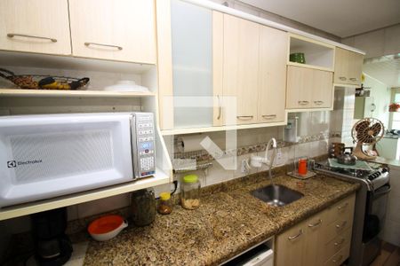 Casa à venda com 178m², 4 quartos e 1 vaga Casa à venda com 178m², 4 quartos e 1 vagaCozinha