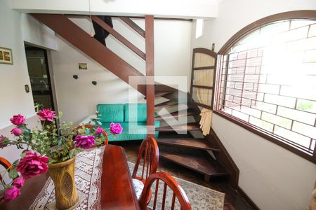 Casa à venda com 178m², 4 quartos e 1 vaga Casa à venda com 178m², 4 quartos e 1 vagaSala de Jantar