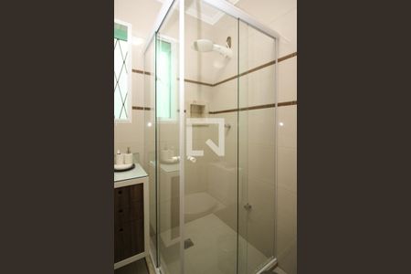 Casa à venda com 178m², 4 quartos e 1 vaga Casa à venda com 178m², 4 quartos e 1 vagaBanheiro 2