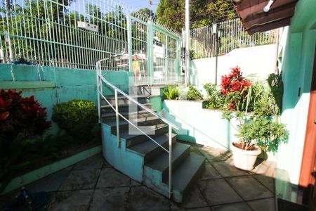 Casa à venda com 178m², 4 quartos e 1 vaga Casa à venda com 178m², 4 quartos e 1 vagaJardim