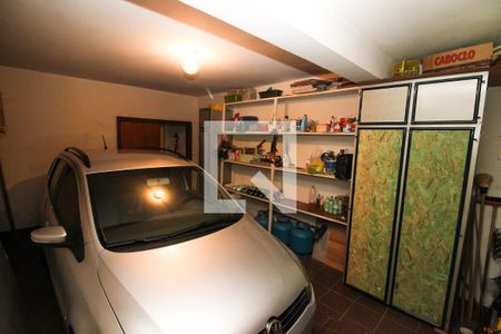 Casa à venda com 178m², 4 quartos e 1 vaga Casa à venda com 178m², 4 quartos e 1 vagaGaragem