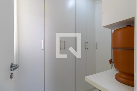 Casa de condomínio à venda com 210m², 4 quartos e 4 vagas Casa de condomínio à venda com 210m², 4 quartos e 4 vagasDispensa