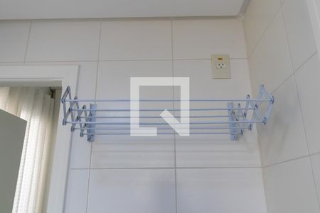 Casa de condomínio à venda com 210m², 4 quartos e 4 vagas Casa de condomínio à venda com 210m², 4 quartos e 4 vagasÁrea de serviço