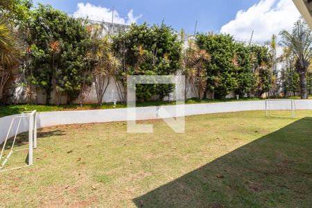 Casa de condomínio à venda com 210m², 4 quartos e 4 vagas Casa de condomínio à venda com 210m², 4 quartos e 4 vagasÁrea comum - Mini campo