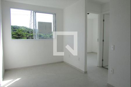 Sala de apartamento para alugar com 2 quartos, 38m² em Guaratiba, Rio de Janeiro