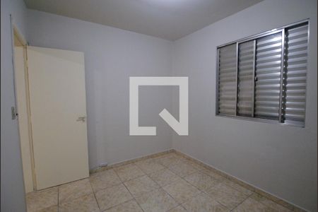 Quarto 1 de apartamento à venda com 2 quartos, 43m² em Vila Liviero, São Paulo