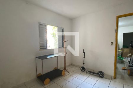 Quarto 1 de casa para alugar com 3 quartos, 270m² em Jardim dos Camargos, Barueri