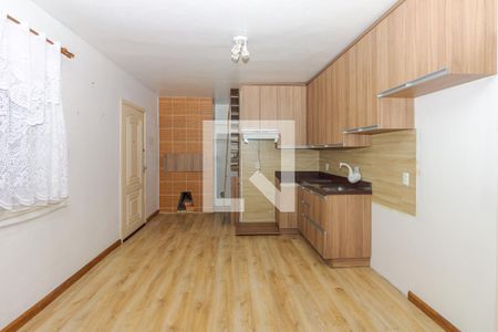 Sala / Cozinha de casa para alugar com 2 quartos, 90m² em Sarandi, Porto Alegre