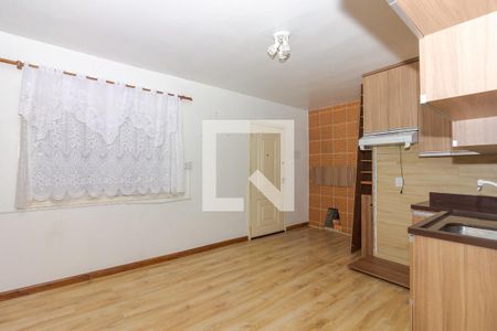 Casa para alugar com 90m², 2 quartos e 1 vagaSala / Cozinha