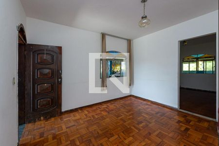 Sala de Estar de casa para alugar com 3 quartos, 100m² em Tupi A, Belo Horizonte