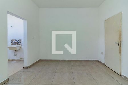 Quarto de casa para alugar com 1 quarto, 55m² em Jardim Santo Estêvão, Carapicuíba