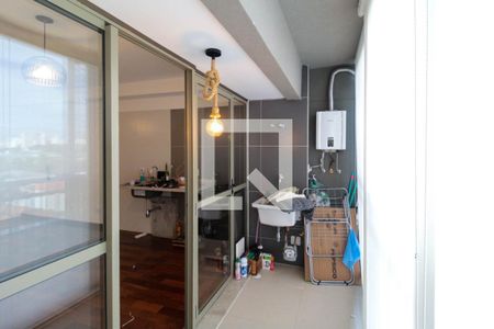 Varanda e área de serviço de apartamento à venda com 2 quartos, 48m² em Jardim da Glória, São Paulo
